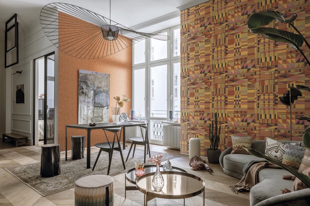 LinenLyrics_2_Roomshot_Print_HR groot Hooked on Walls Tiébélé